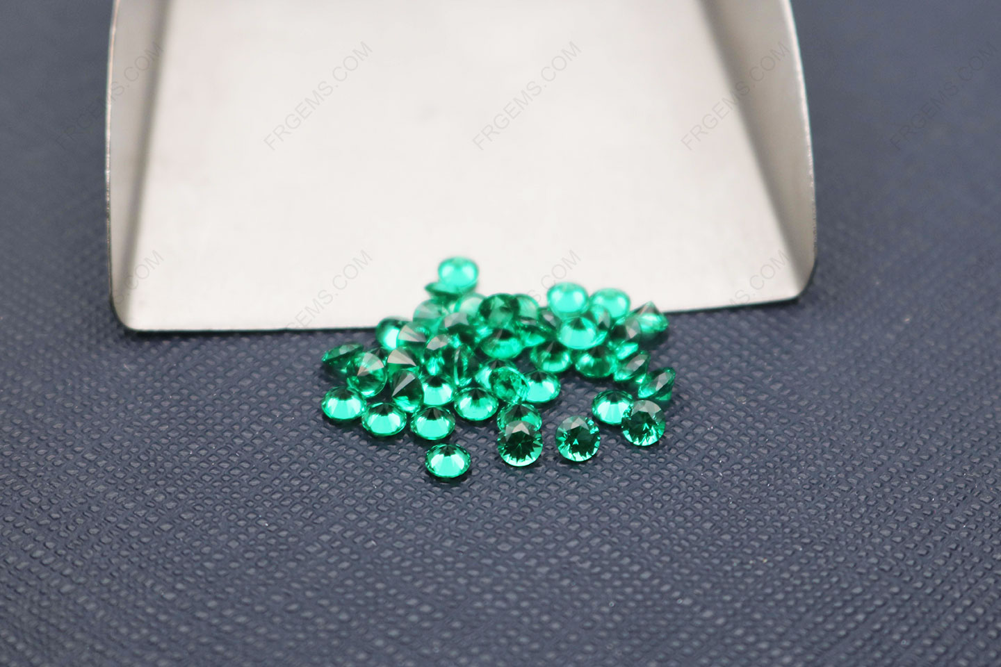 Wholesale Loose Nano Emerald Green #112 Color Round Shape Faceted Cut 3mm gemstones