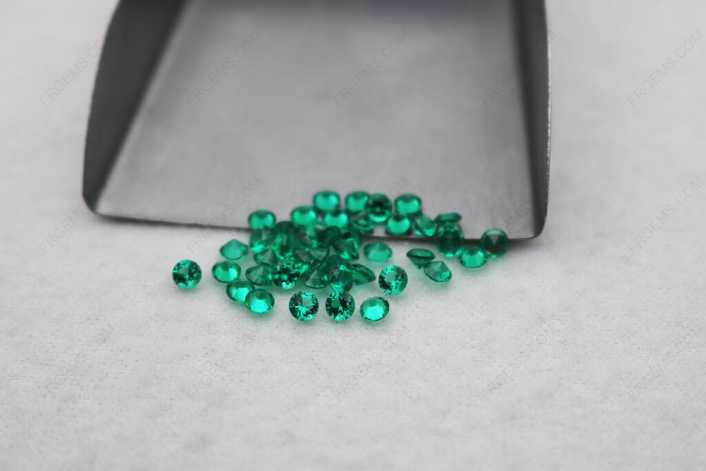 Nano-Emerald-Green-112-Round-Shape-Faceted-Cut-3mm-gemstones-IMG_6193