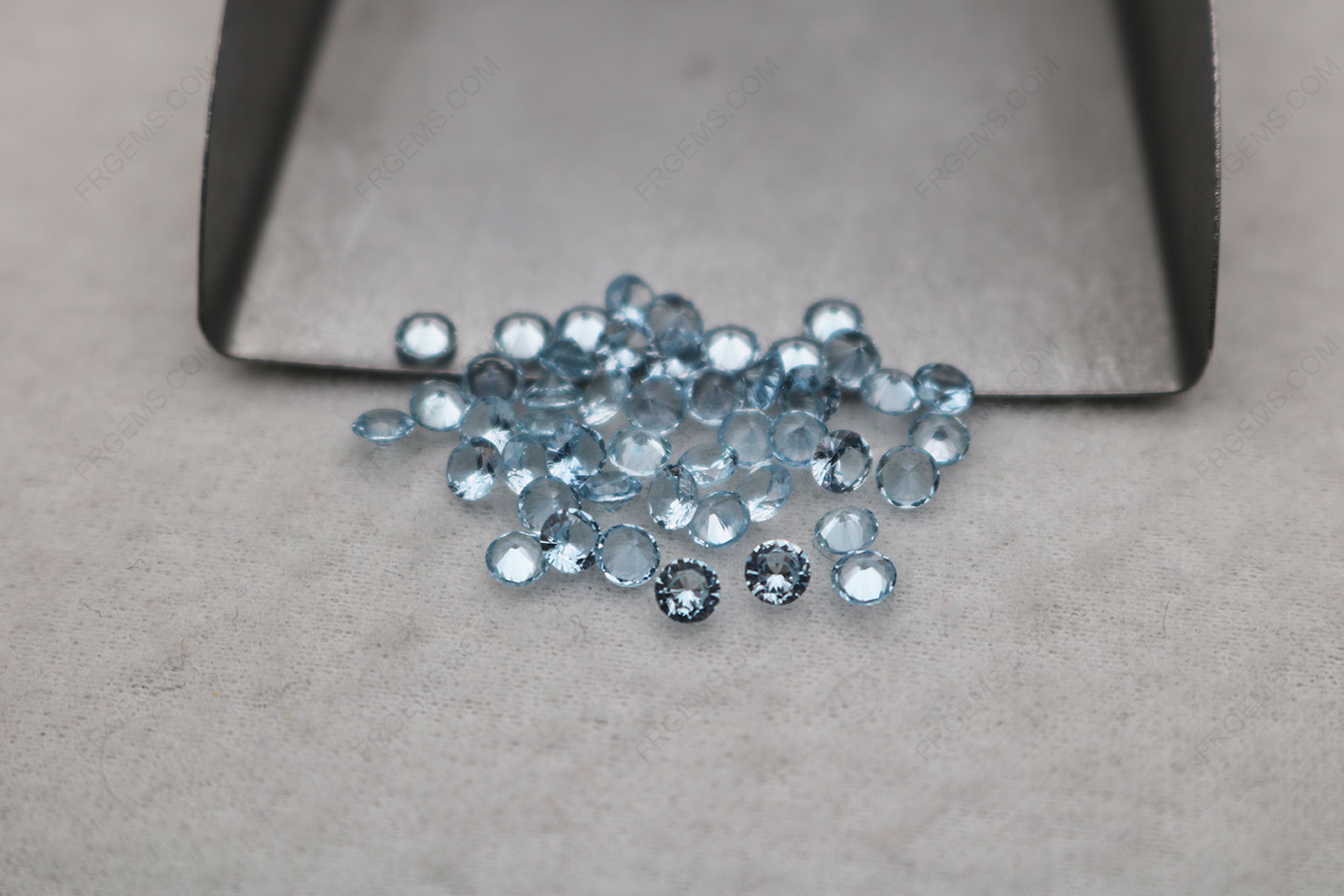 Synthetic Aquamarine Spinel #106 blue Round Faceted Cut 3mm gemstones
