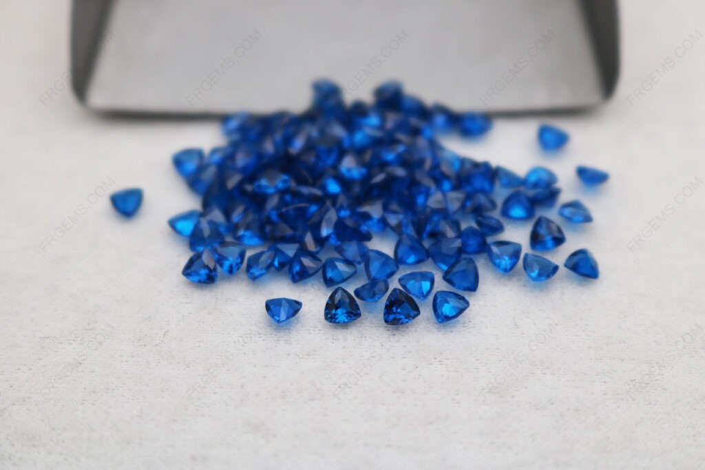 Spinel-Blue-Color-113-Trillion-Shape-Faceted-Cut-3x3mm-gemstones-IMG_6146