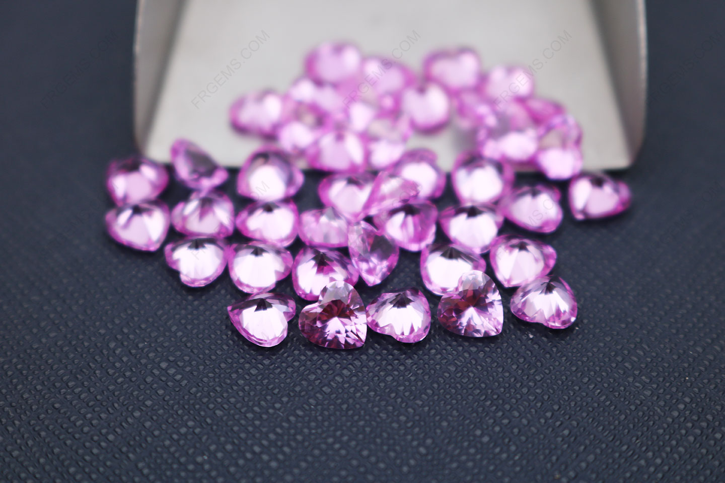 Wholesale Corundum Pink Sapphire 2 color Heart Shape Faceted Cut 6x6mm gemstones China Loose Gemstones Suppliers FU RONG GEMS China