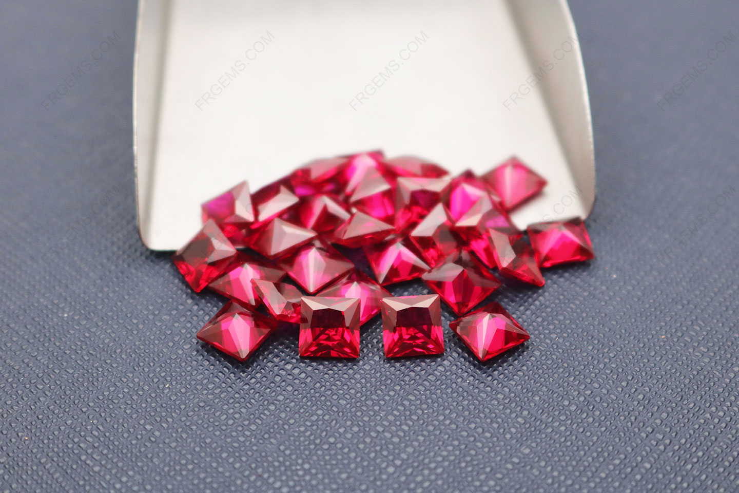 Loose Corundum Synthetic Ruby Red #8 dark color Square Princess Cut 6x6mm Gemstones