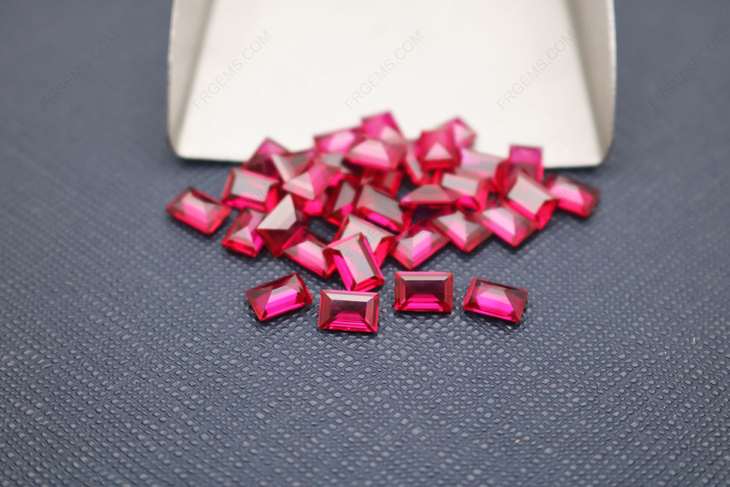 Corundum Ruby Red Dark #8 color Rectangle Shape Baguette Cut 6x4mm Gemstones Supplier IMG_6218