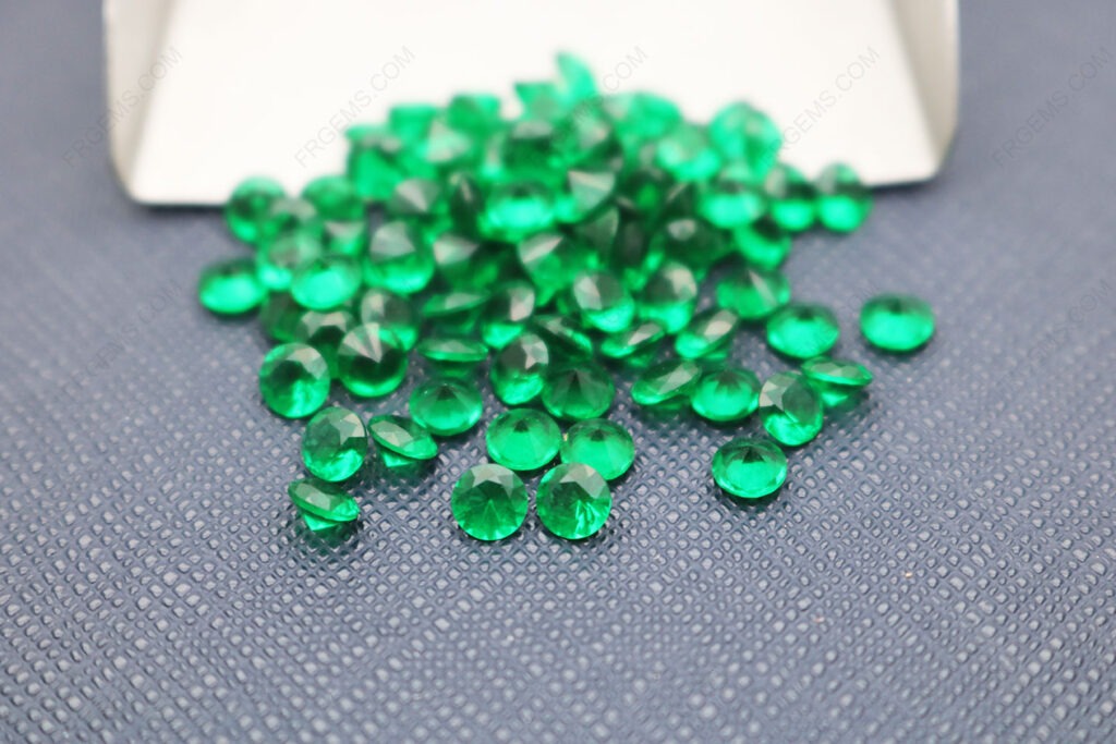 Glass-Green-Color-BG01-Round-Shape-Faceted-Cut-4mm-Gemstones-IMG_6237