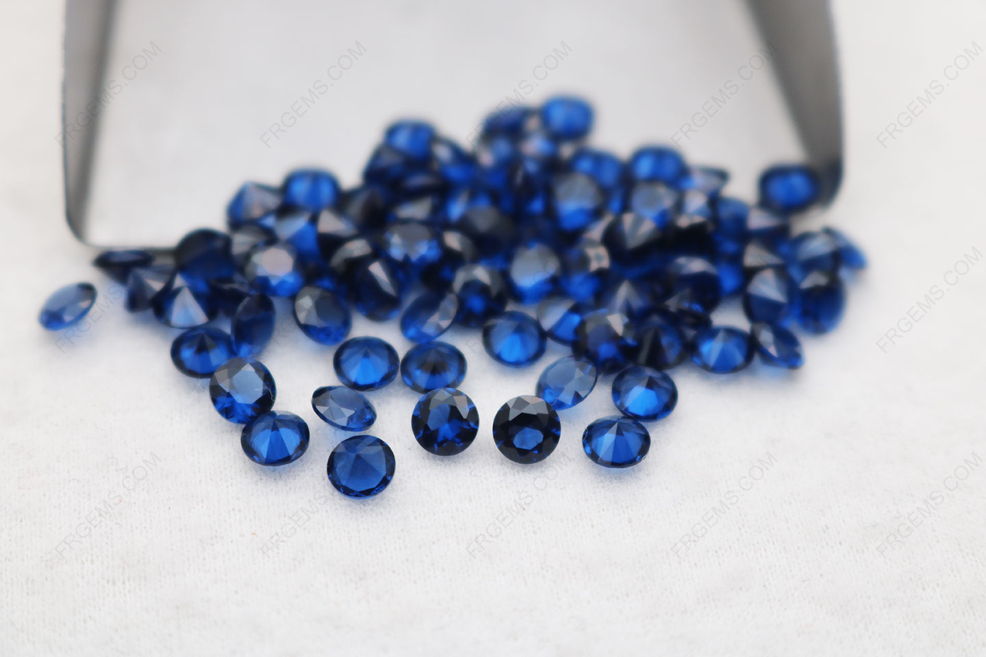 Nano Crystal Sapphire Blue Color Round Shape Faceted Cut 4mm Gemstones
