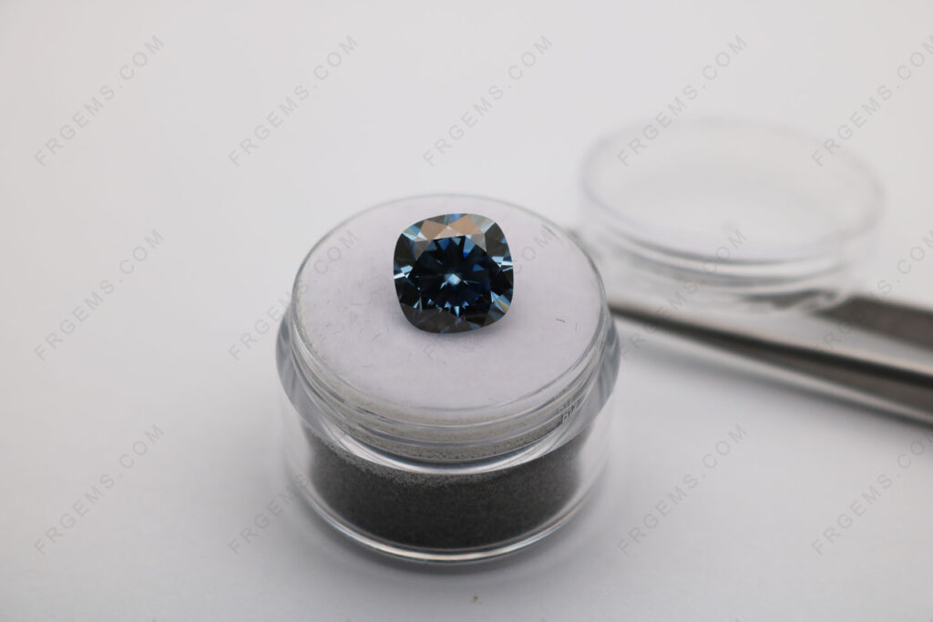 Blue-Color-Moissanite-Cushion-Faceted-Brilliant-10x10mm-loose-Gemstones-Wholesale-China-IMG_6374