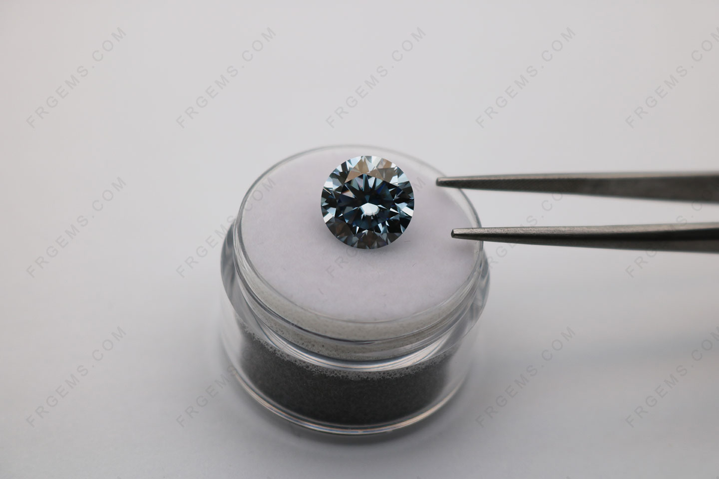 Wholesale Diamond Blue Color Moissanite Round Shape Brilliant Cut 10mm loose Gemstones