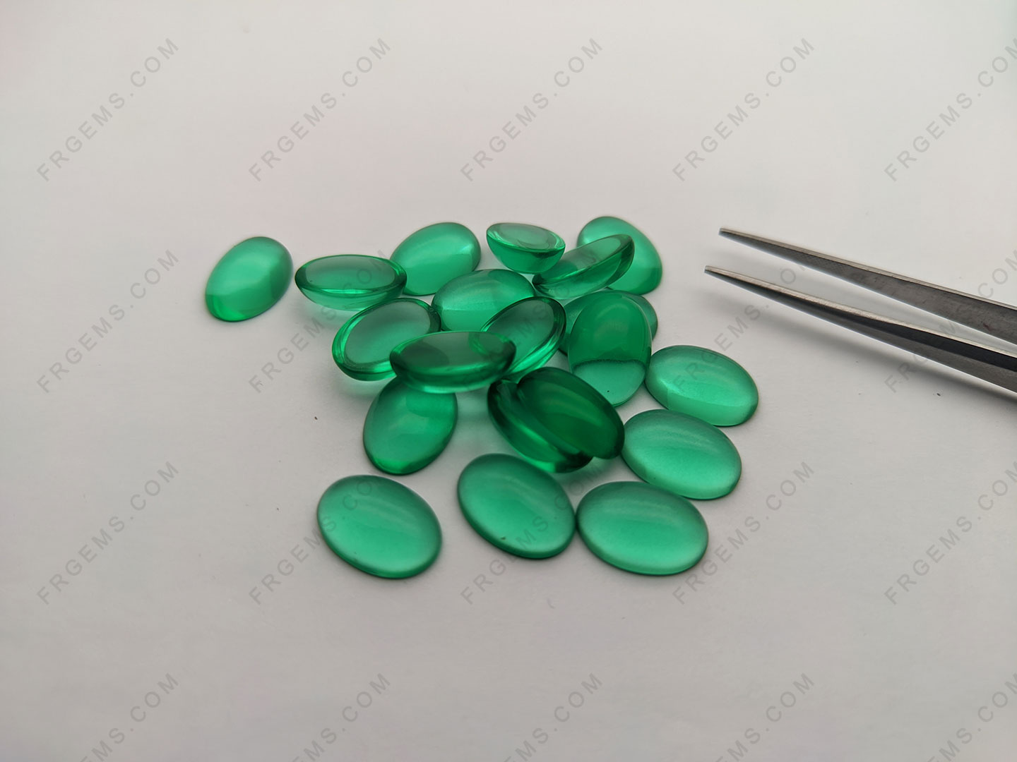 wholesale Glass Emerald Green blueish Color Oval Shape Cabochon Loose Gemstones