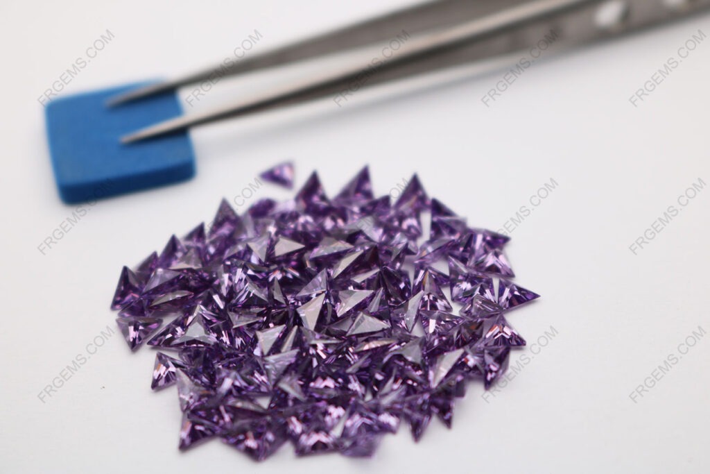 Cubic-Zirconia-Amethyst-Color-Triangle-shape-faceted-4x4mm-gemstones-wholesale-China-IMG_6617