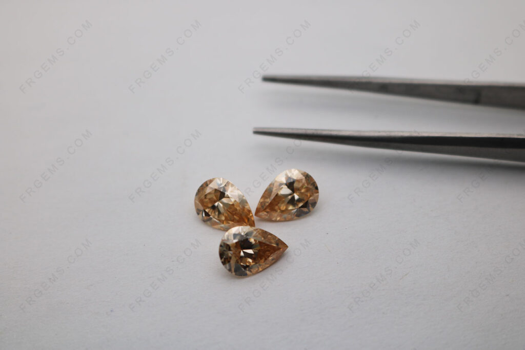 Champagne-Color-Moissanite-Pear-shape-faceted-10x7mm-gemstones-Supplier-China-IMG_6665