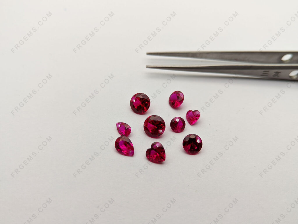 Synthetic-Corundum-Ruby-Red-Heart-shaped-Faceted-Gemstones-with-drilled-holes-China-supplier
