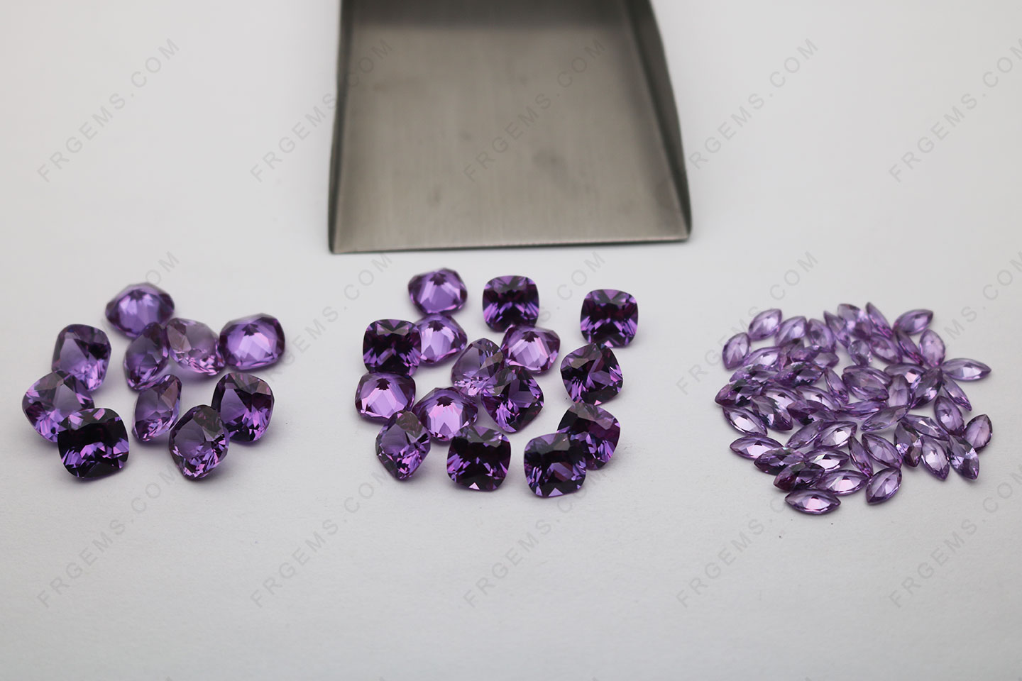 Wholesale Synthetic Alexandrite Color change Corundum 46# Cushion and Marquise shape faceted cut gemstones
