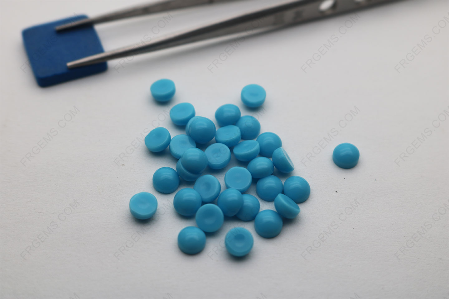 Glass Synthetic Turquoise Blue color Round shape cabochon 5mm Loose gemstones wholesale