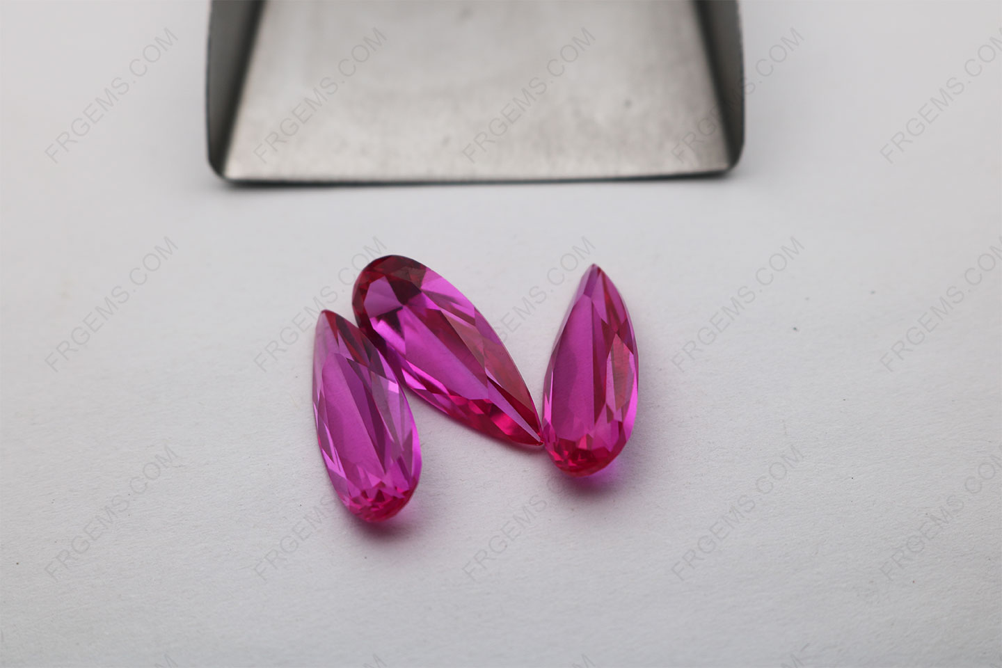 Synthetic Rose Pink Sapphire Corundum 3# color Pear Faceted 22x9mm gemstones China Supplier