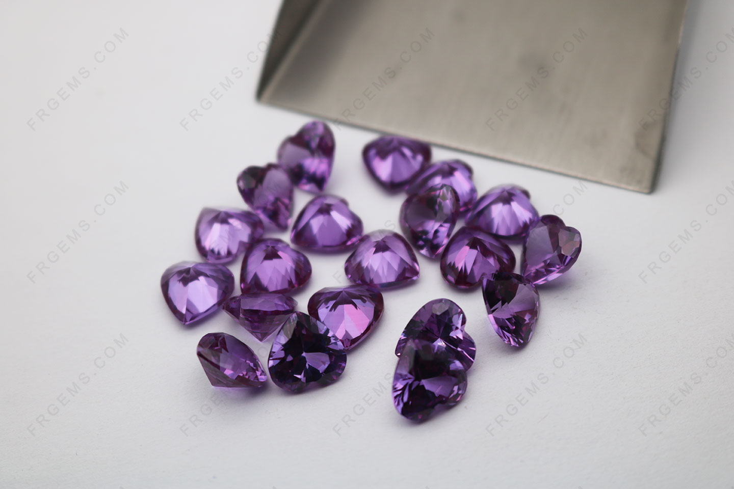 Wholesale Corundum Alexandrite Color change 46# Heart shape faceted cut 10x10mm gemstones at factory price