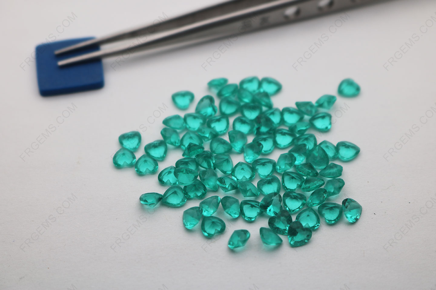 Loose Glass Synthetic Paraiba T08# color Heart shape faceted 5x5mm gemstones bulk wholesale