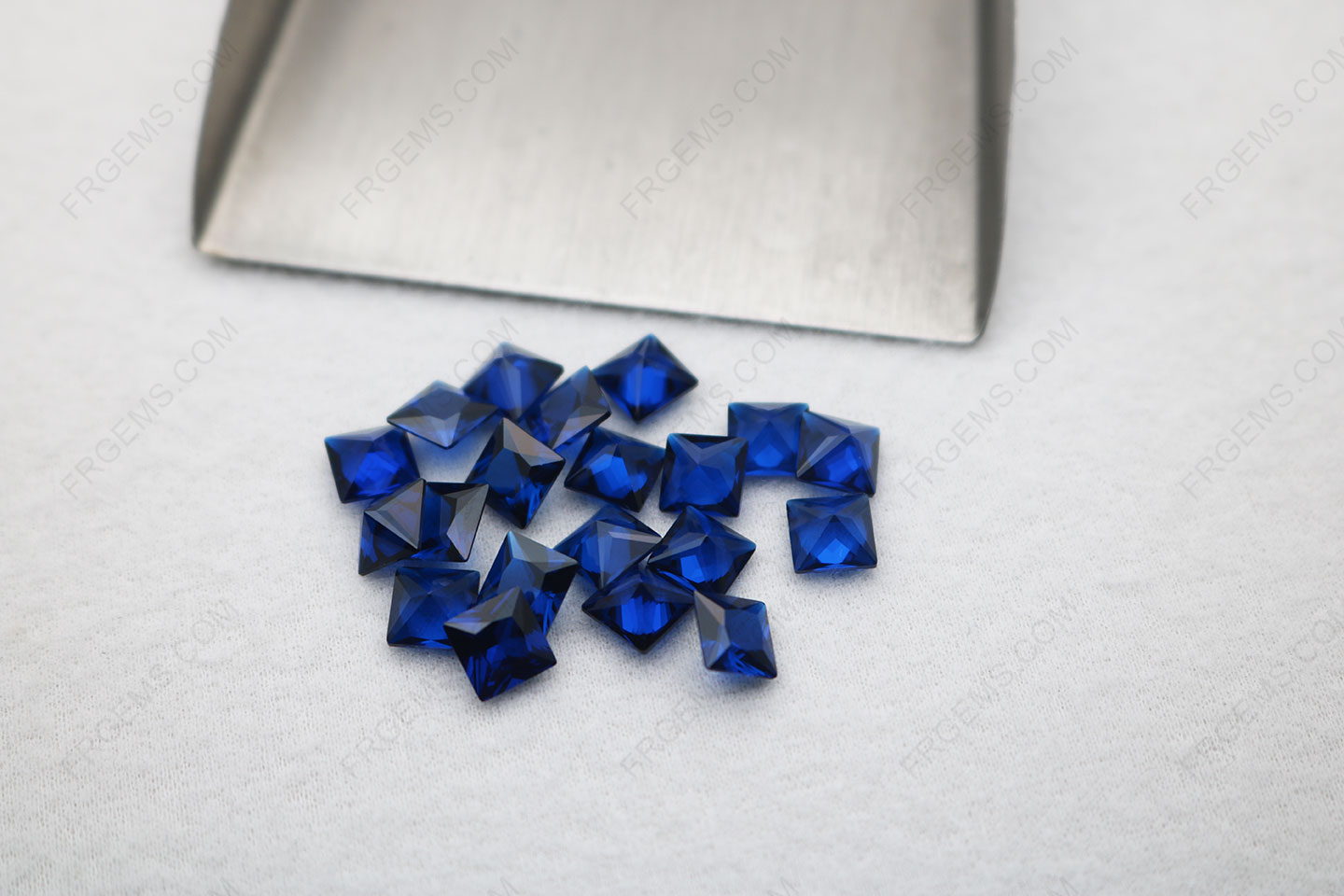 Spinel Simulated Blue Sapphire Color #113 Square Princess Cut 6x6mm gemstones