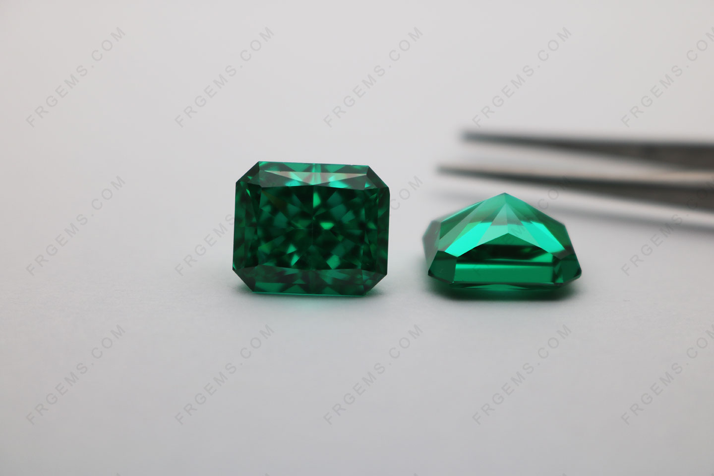 Bulk Wholesale Octagon Crushed Ice Cut Emerald Green Color Loose Cubic Zirconia Gemstones