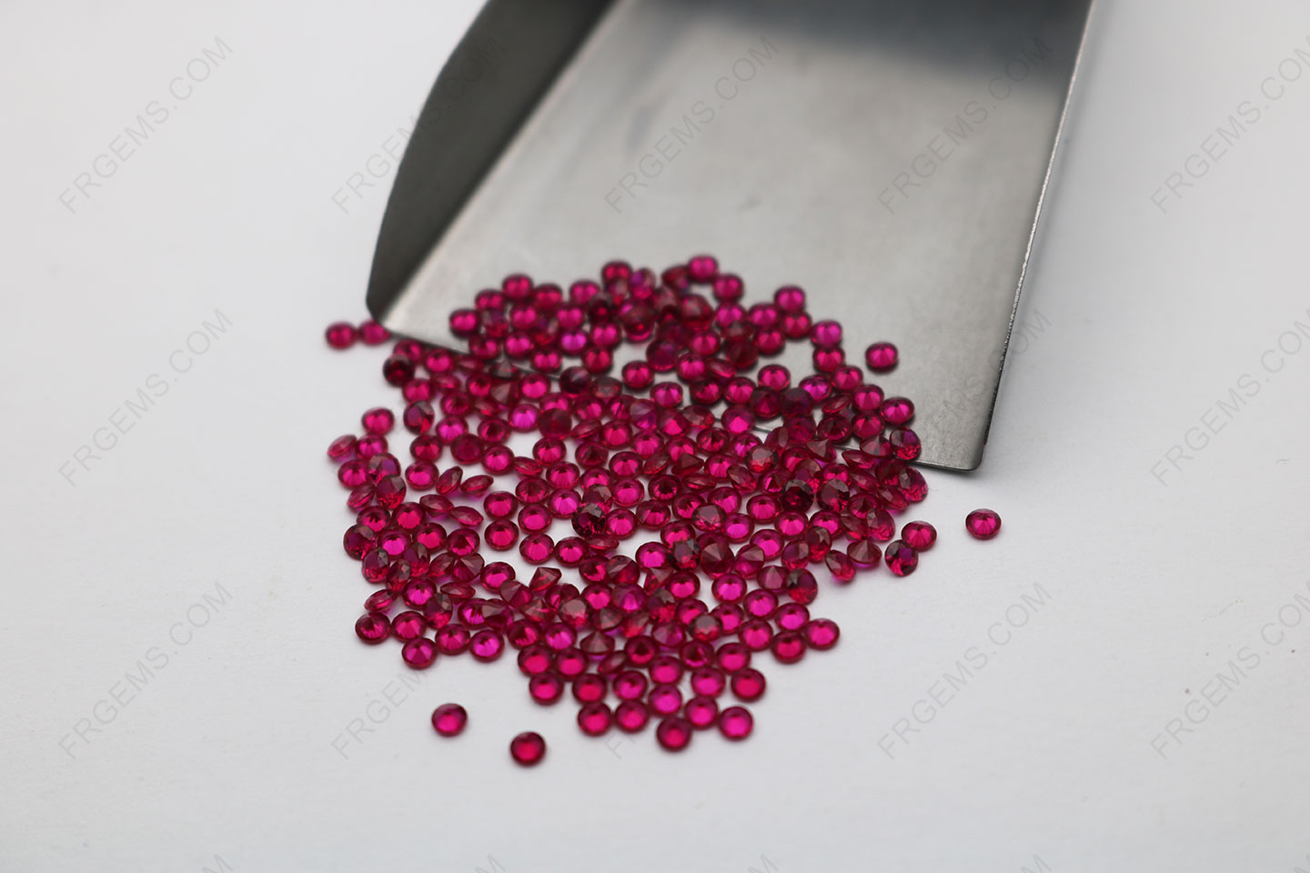 Loose Corundum Synthetic Ruby Red #8 dark color Round Faceted Cut 2.50mm Gemstones
