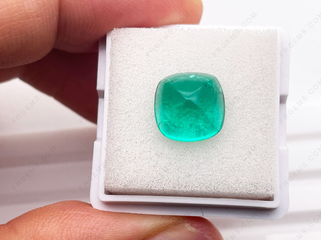 Sugar loaf Cabochon Lab Grown Emerald Colombia Green Color 10x10mm Gemstones bulk wholesale