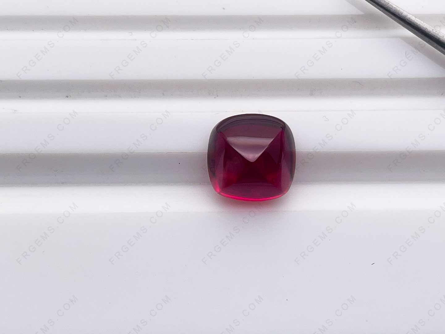 Sugarloaf cabochon deals