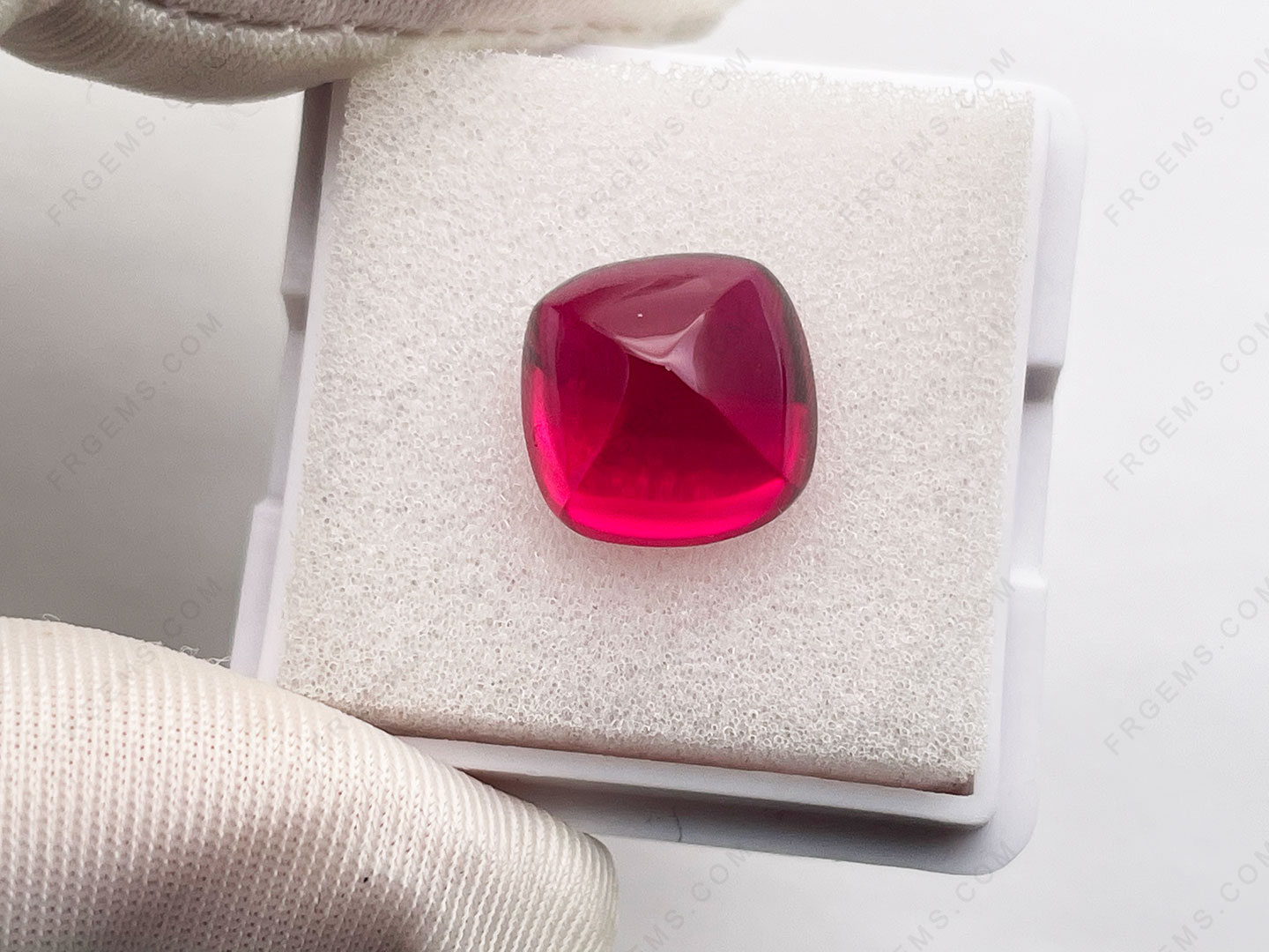 China Lab Grown Ruby Pigeon blood red Color Oval Shaped Faceted gemstone-Loose  Gemstones Suppliers-FU RONG GEMS China