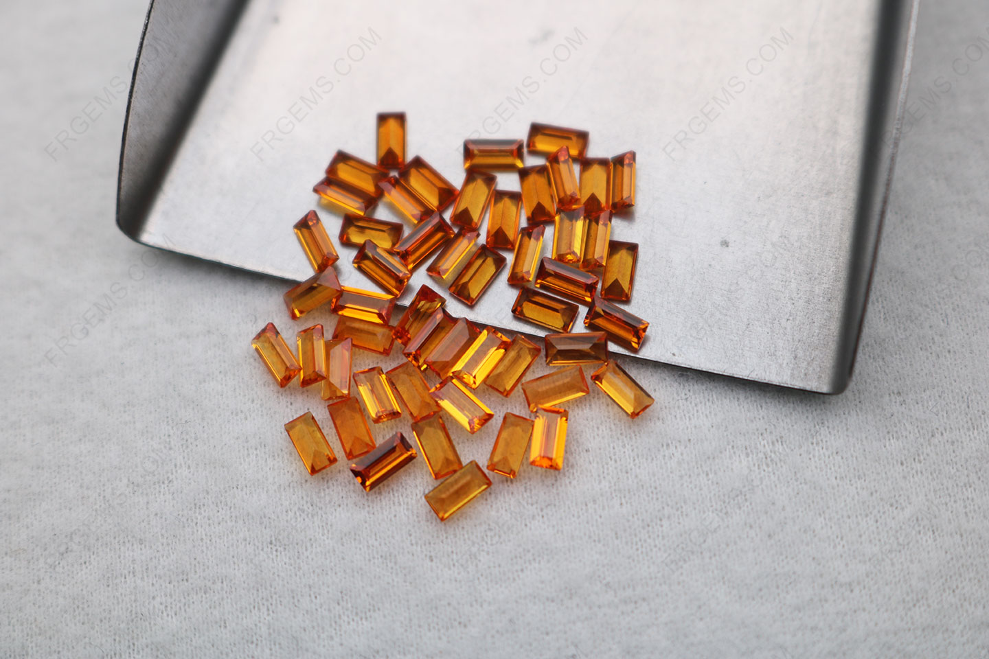 Corundum Orange Sapphire padparadscha Orange Color 55# baguette 2x4mm Loose gemstones bulk wholesale