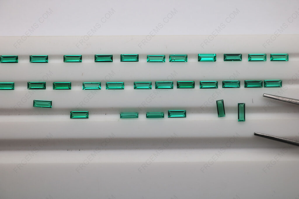 High-Quality-Lab-Emerald-Green-Clombia-Green-Color-baguette-5x2mm-Loose-gemstones-Suppliers-In-China-IMG_7159