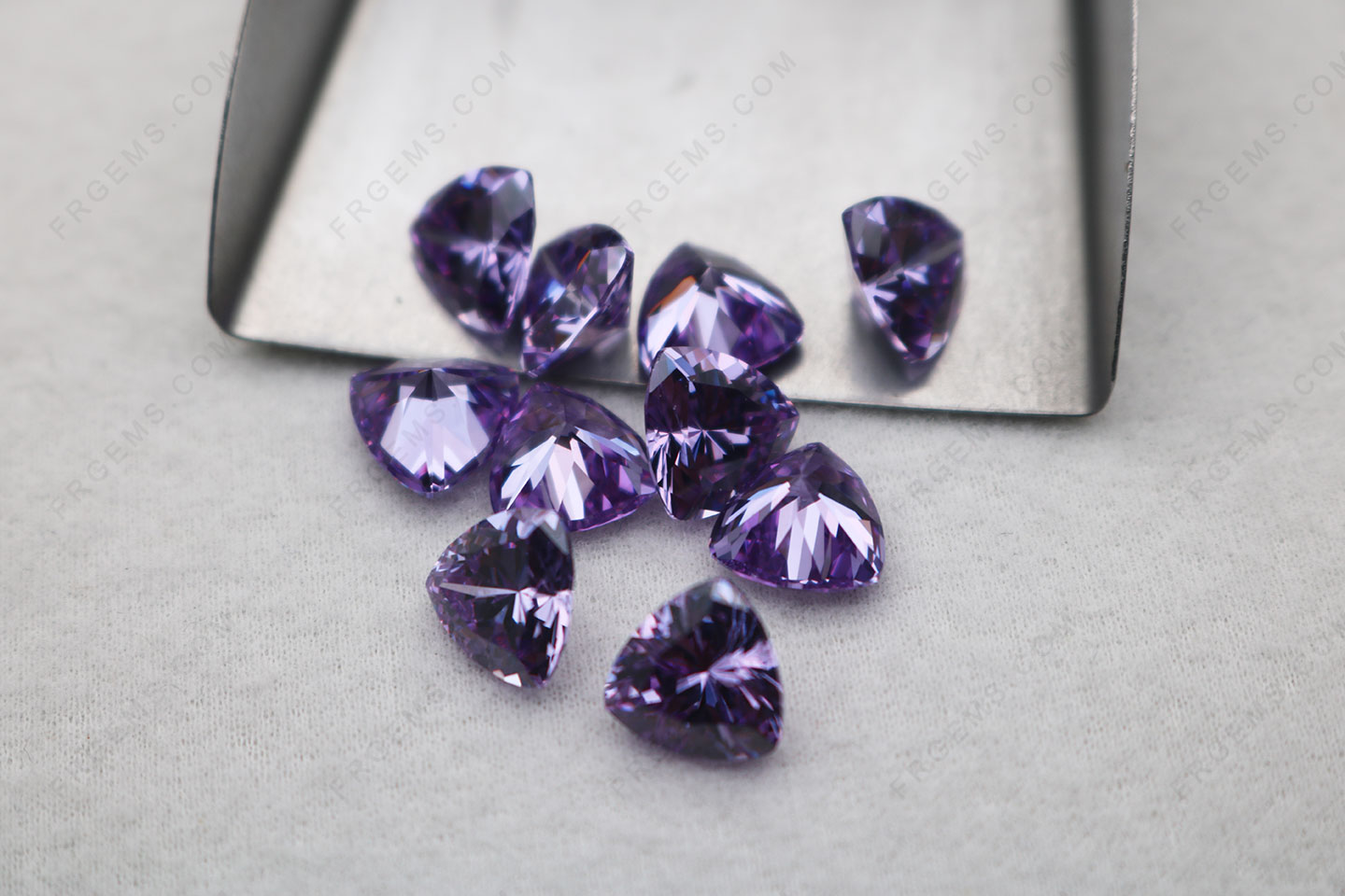 Loose Cubic Zirconia Lavender Dark Color Trillion faceted 9x9mm gemstones bulk wholesale