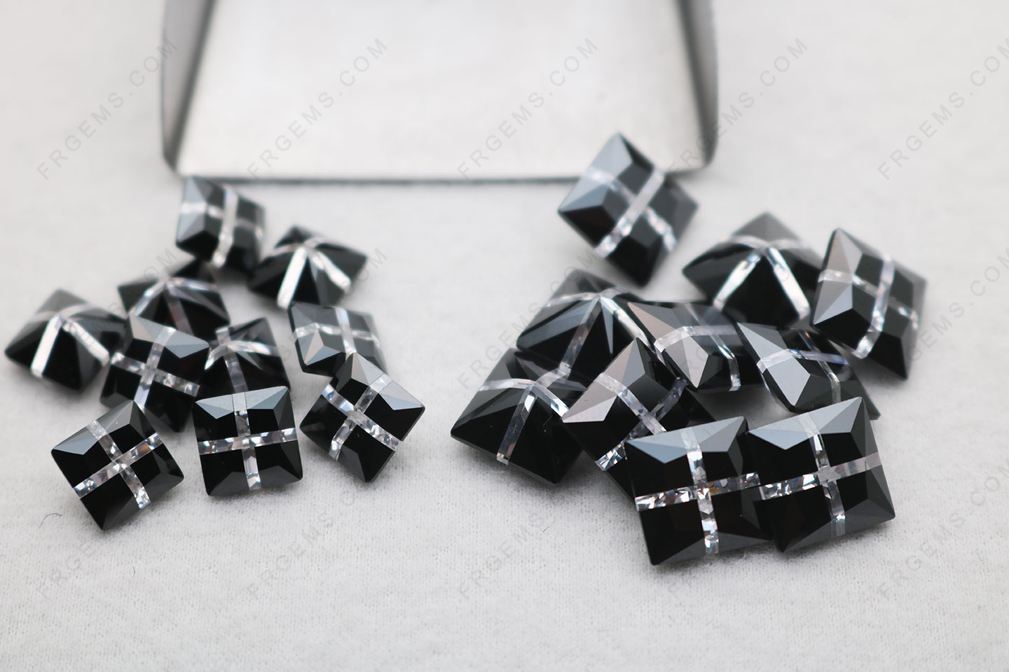 Loose Cubic Zirconia White and Black Mixed Color square Cross pattern 10x10mm and 8x8mm gemstones Wholesale