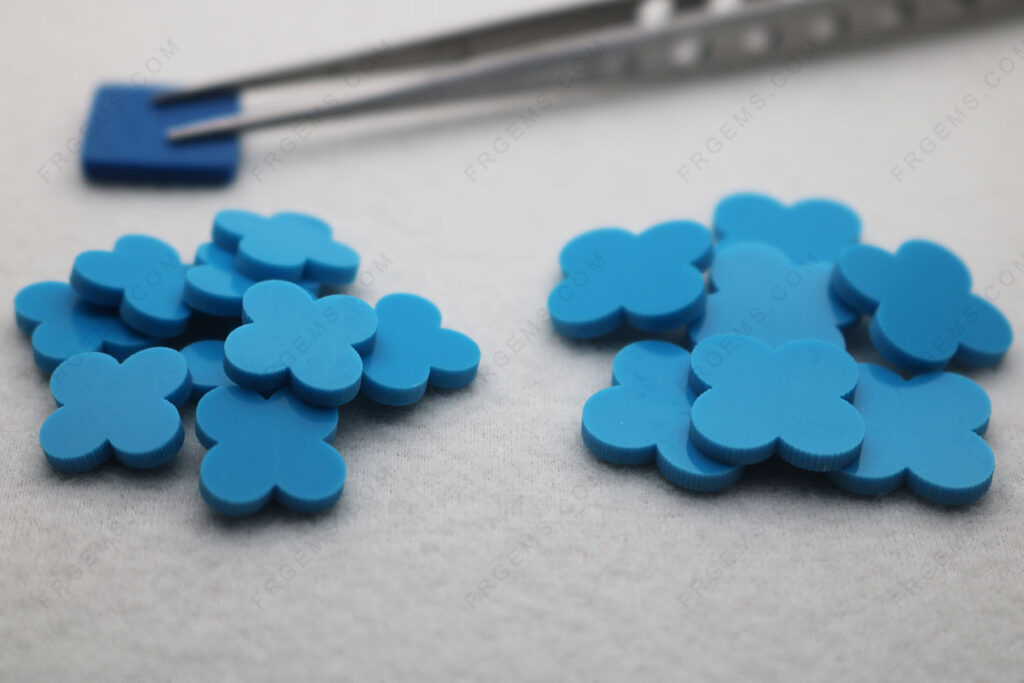 Wholesale-Synthetic-Turquoise-Blue-Color-four-leaf-Clover-Shape-loose-gemstones-China-Supplier-MG_7125