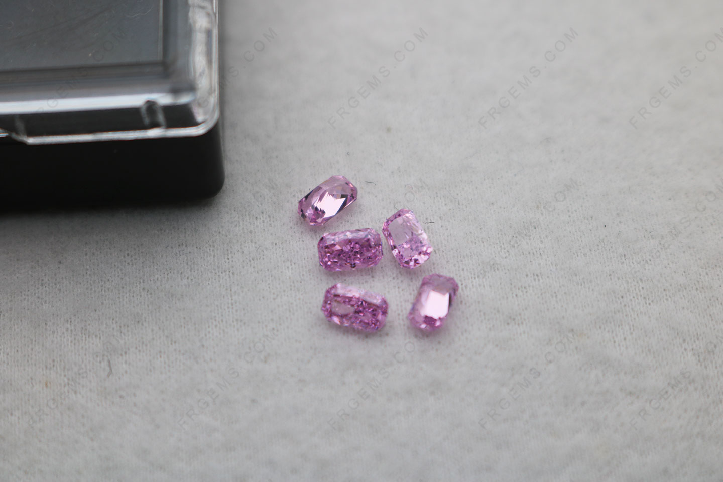 Wholesale Best quality Crushed Ice cut Cubic Zirconia light purplish pink Color Octagon Shape Loose gemstones