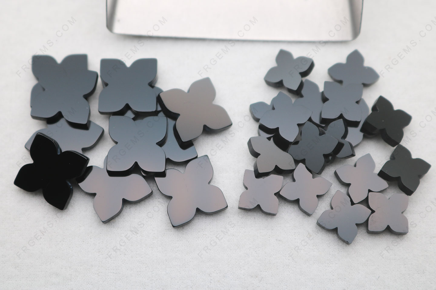 Natural genuine Black Onyx Custom four leaf Clover Flower Shape 10mm and 15mm Loose Stone wholesale