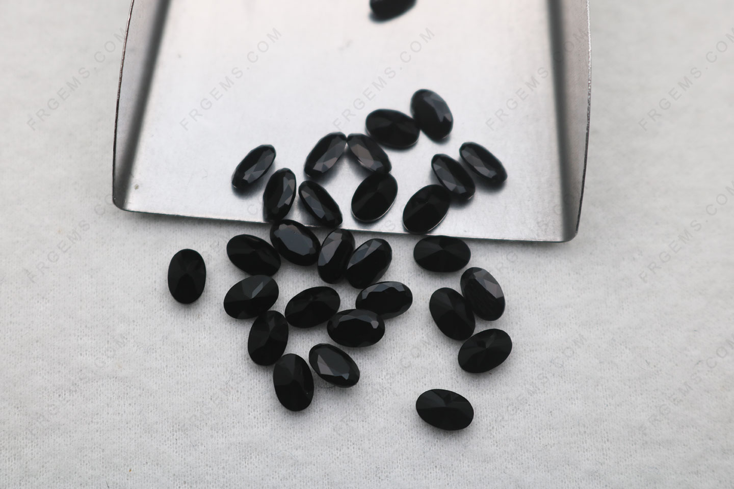 Wholesale Natural Black Onyx Oval Shape Faceted 6x4mm Loose Gemstones Suppliers in China