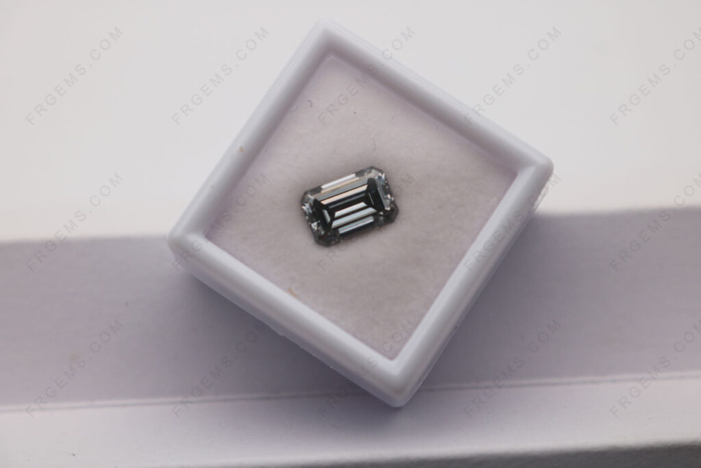 Best-Quality-Moissanite-Grey-Color-Emerald-cut-10x7mm-faceted-loose-Gemstones-Wholesale-China-IMG_7592