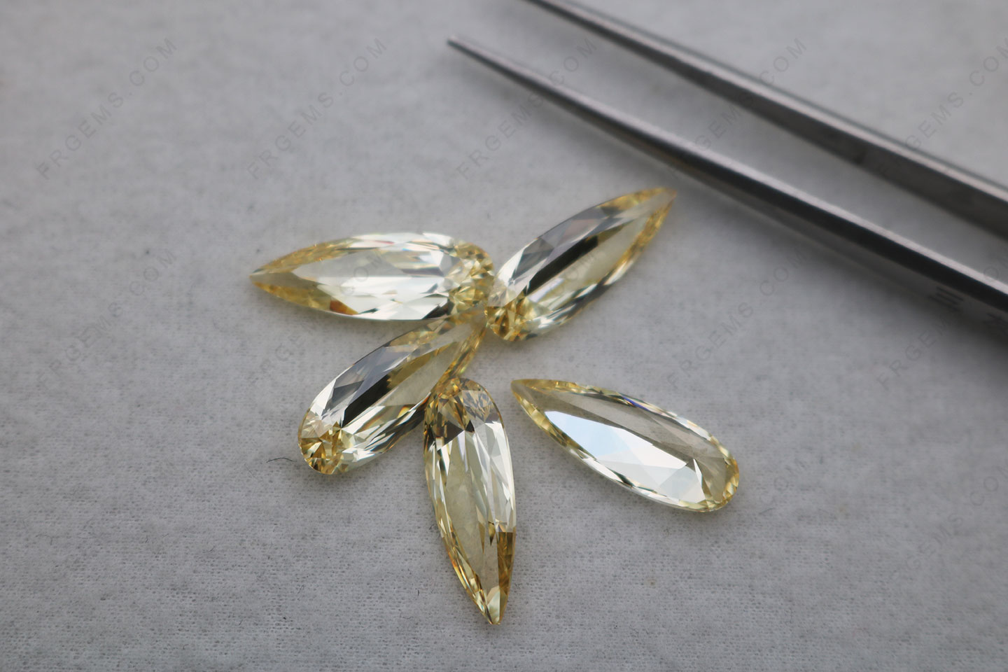 AAAAA Best quality Cubic Zirconia Canary Yellow Color custom pear shaped faceted 19x7mm loose Gemstones China Suppliers
