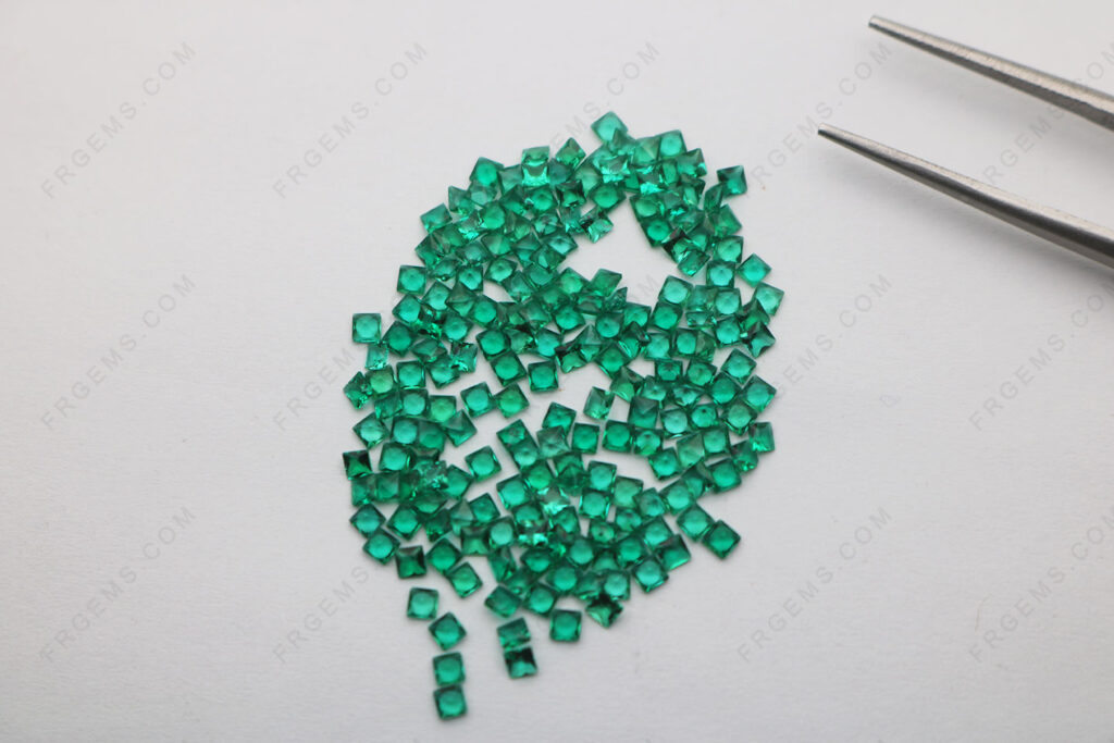 Lab-Grown-Emerald-Green-Zambian-Green-Color-Square-Shape-princess-cut-2x2mm-loose-Gemstones-China-Suppliers-IMG_7662