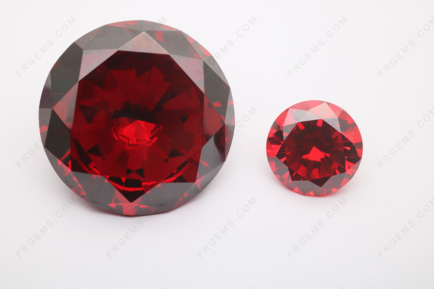 Cubic Zirconia Orange Red color Large size Round diamond faceted cut 60mm and 30mm Loose Gemstones Suppliers