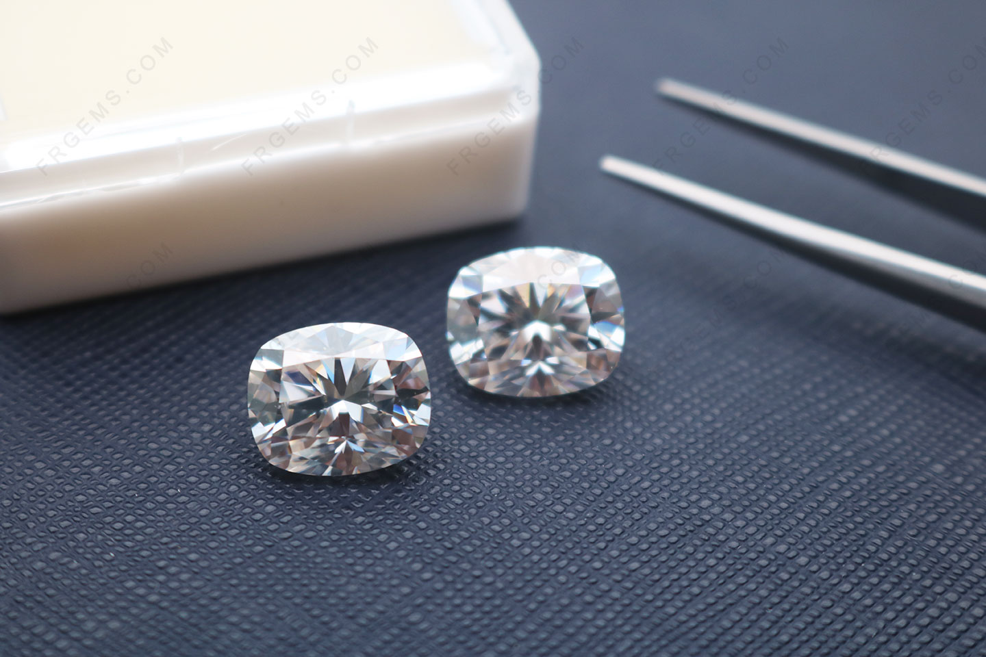 Best quality Moissanite D Color Best quality VVS Elongated Cushion Brilliant Cut 12x10mm loose Stones