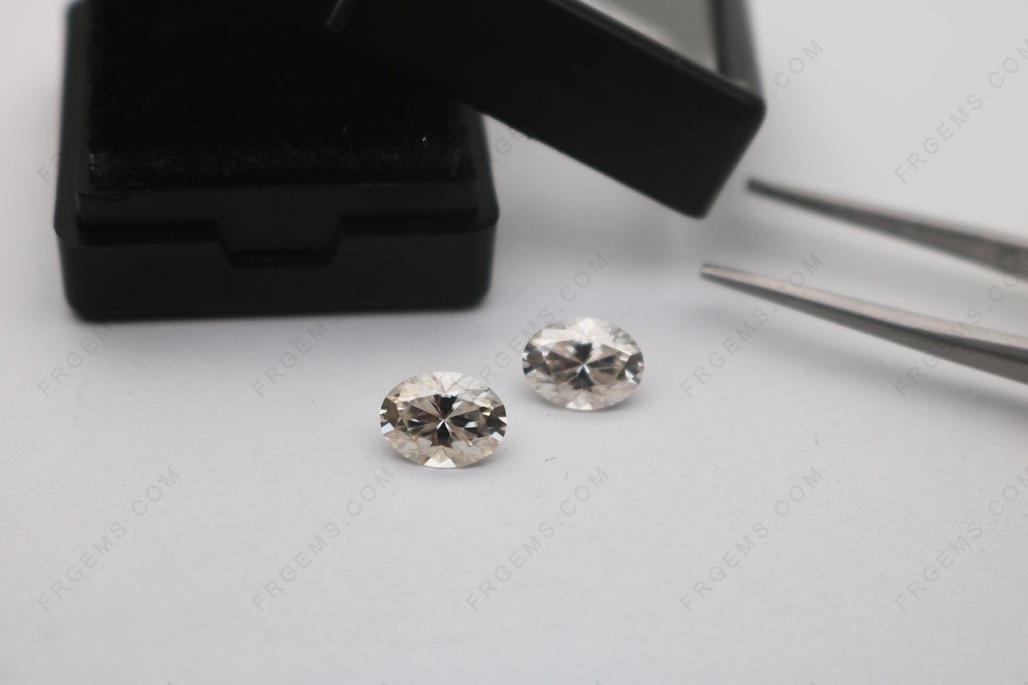 Wholesale Moissanite IJ Color Best quality VVS Oval Shape Brilliant Cut 8x6mm loose gemstones from China