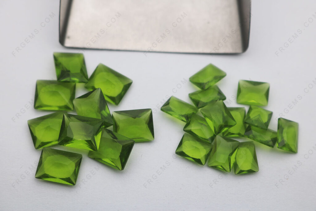 Glass-Peridot-Color-BG128#-Rectangle-Princess-cut-10x8mm-loose-Stones-Suppliers-in-China-IMG_7799