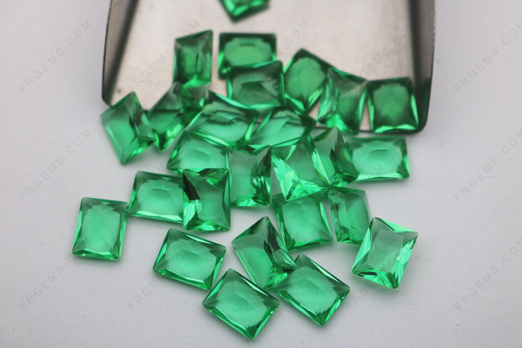 Green-Color-Glass-OG10-Rectangle-Princess-cut-9x7mm-Loose-Gemstones-Suppliers-in-China-IMG_7754