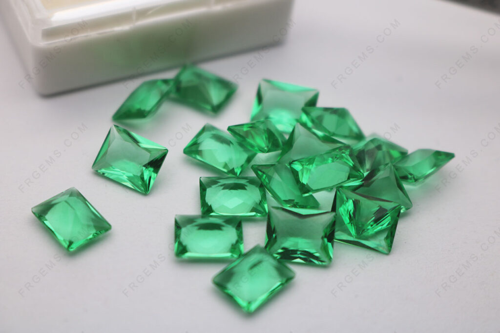 High-Quality-Glass-OG10-Green-Color-Rectangle-Princess-cut-9x7mm-Loose-Gemstones-wholesale-IMG_7753