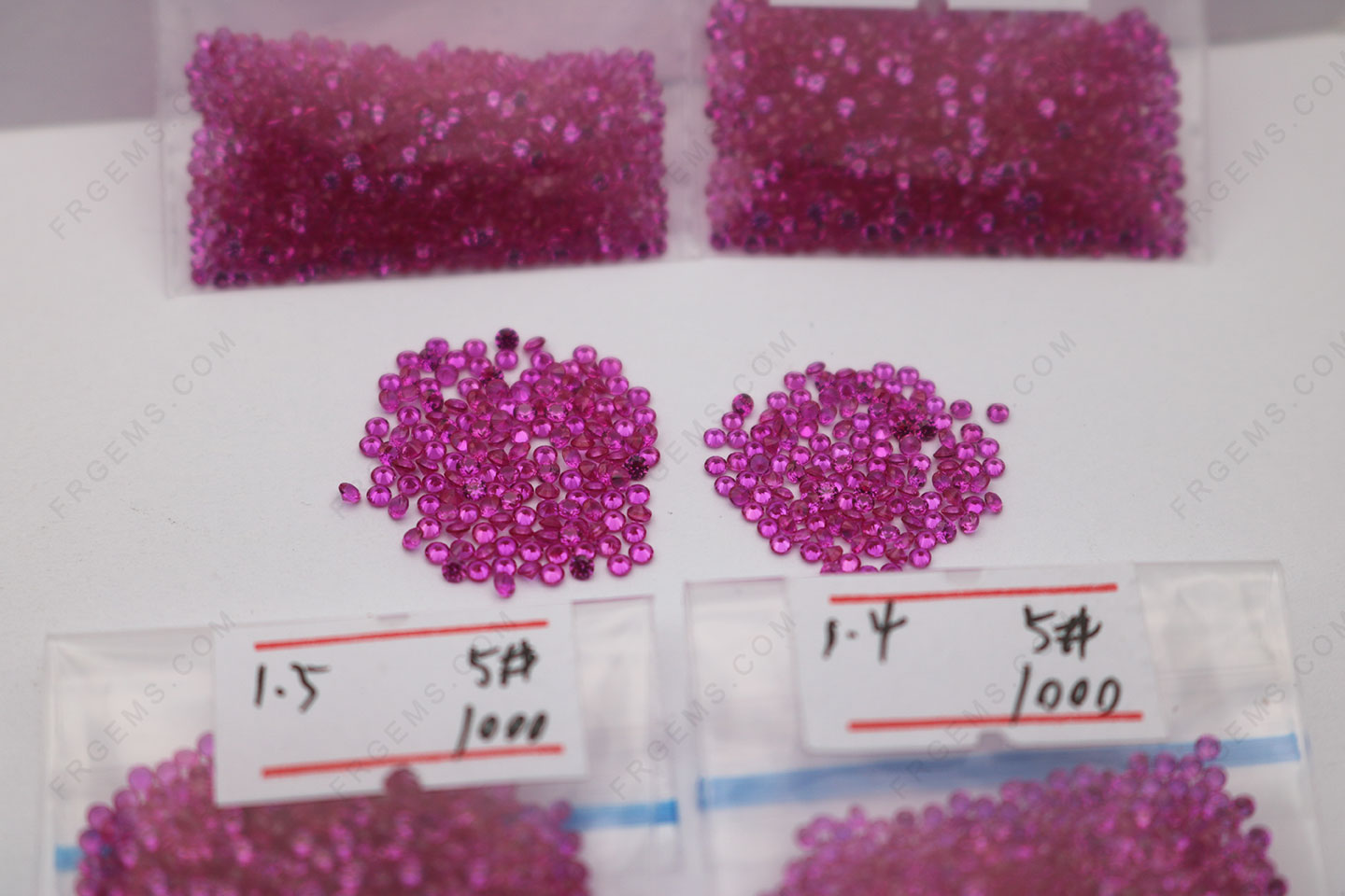 Synthetic Corundum Ruby Red 5# Color Melee size Round shape faceted cut Gemstones China Factory