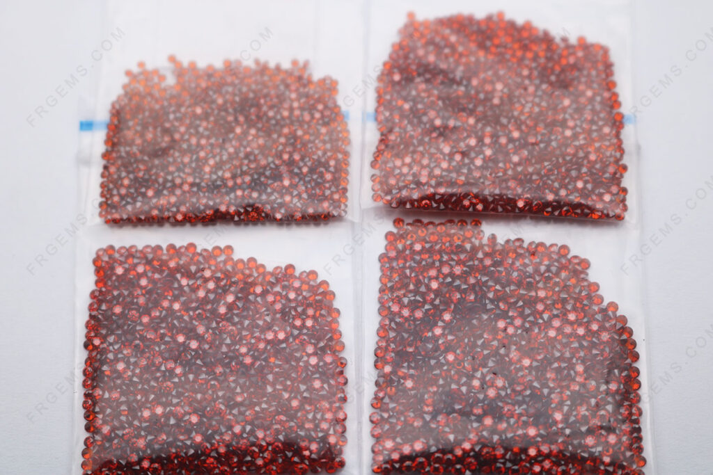 Loose-CZ-Garnet-Red-Dark-Color-Melee-size-1.30mm-Round-shape-faceted-brilliant-cut-Gemstones-Suppliers-IMG_7725
