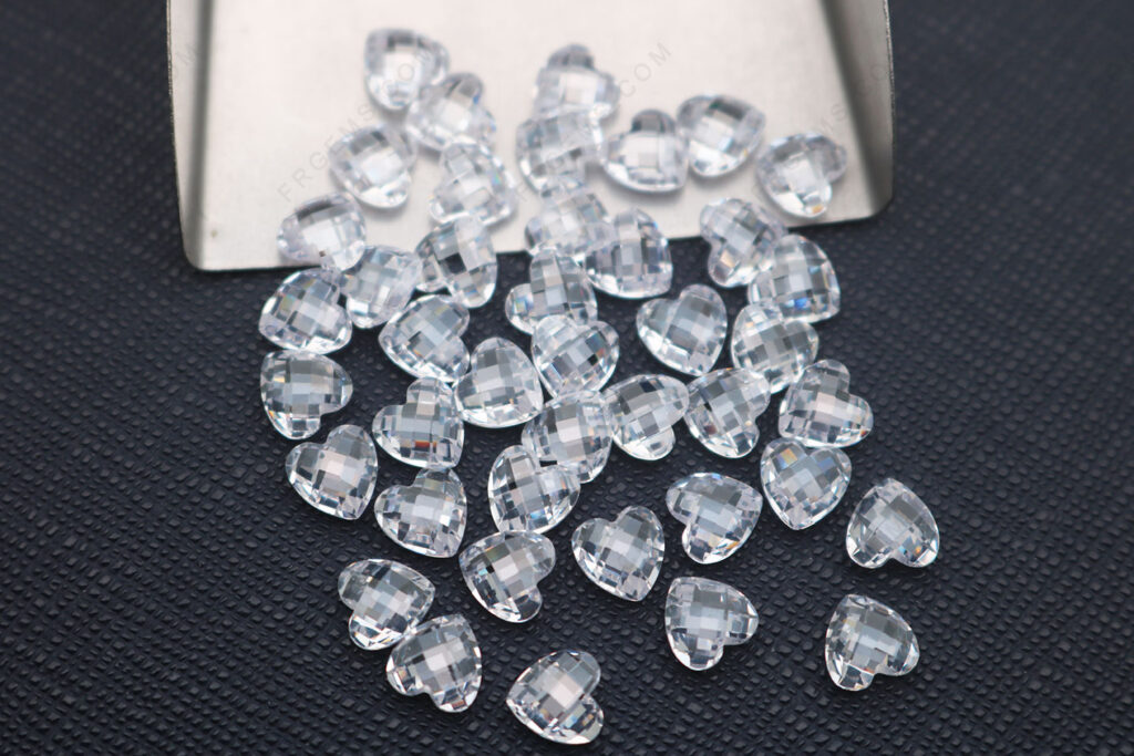 Loose-CZ-White-Colorless-Color-Heart-Shape-Double-checkerboard-6x6mm-Loose-Cubic-Zirconia-Suppliers-China-IMG_7791