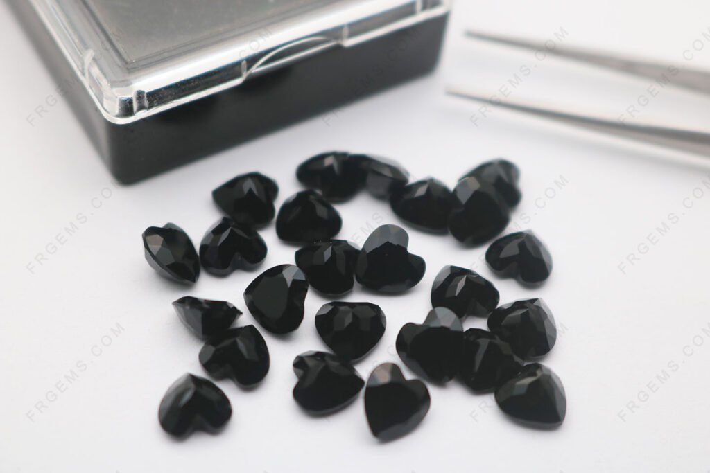 Natural-Genuine-Black-Onyx-Heart-faceted-7x7mm-Loose-Gemstones-Manufactuers-in-China-IMG_7768