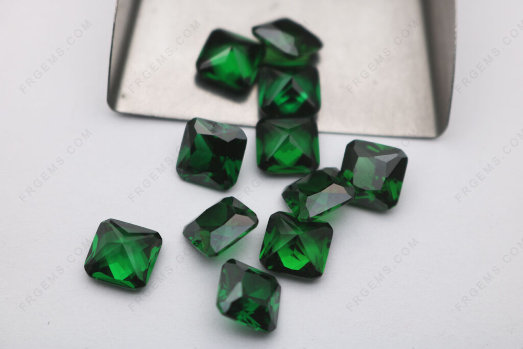 Wholesale-3A-quality-Cubic-Zirconia-Emerald-Green-Color-Radiant-cut-6x6mm-loose-gemstones-from-China-IMG_7829