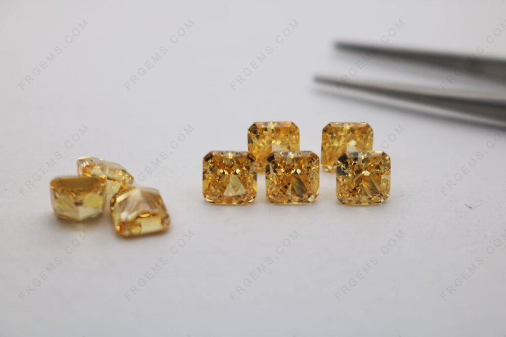 Wholesale-Best-quality-Cubic-Zirconia-Canary-Yellow-Color-Crushed-Ice-cut-6x6mm-loose-gemstones-from-China-IMG_7819