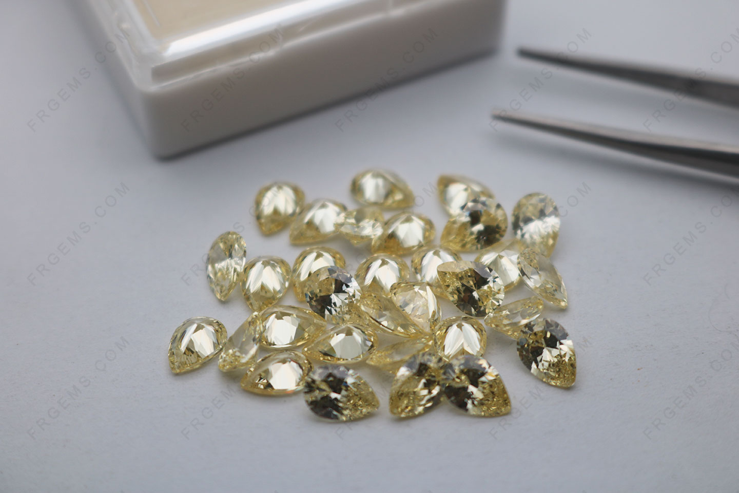 Wholesale Loose CZ AAA Quality Canary Yellow Color Pear Shape 7x5mm loose gemstones